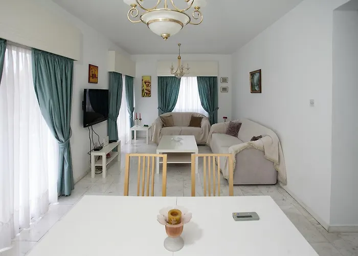 Despoina Town House * לימסול