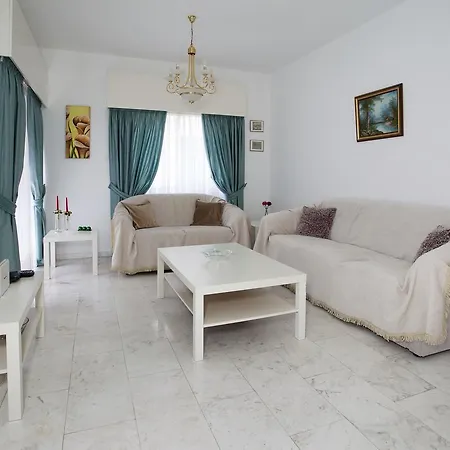 Despoina Town House Vakantiehuis *